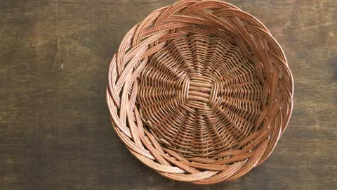 马文低迷马刺雷霆负，开拓者快船激战告捷