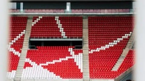 伯恩茅斯桑德兰对决：主场表现抢眼，专家质合分析推荐号码