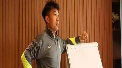 遗憾！肖国栋四次握住赛点未果，希金斯绝地反击逆袭成功