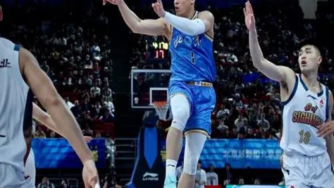 叶品秀孙锦雯墨尔本残泳赛第二日夺银